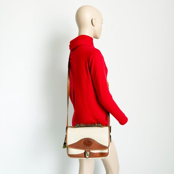 Dooney & Bourke All Weather Leather Vintage Carrier Shoulder Bag Style B… - Picture 2 of 10